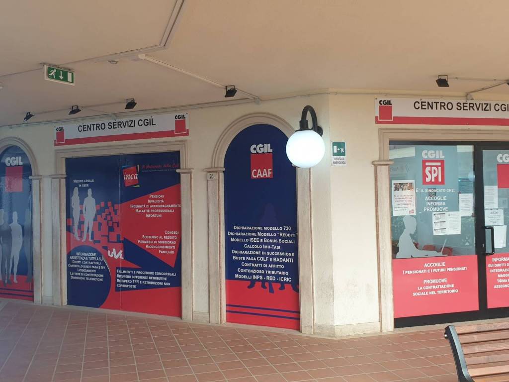 negozio in vendita ad Anzio