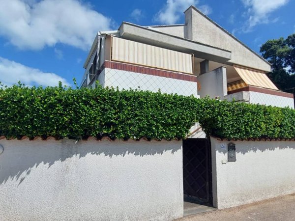 appartamento in vendita ad Anzio in zona Mare