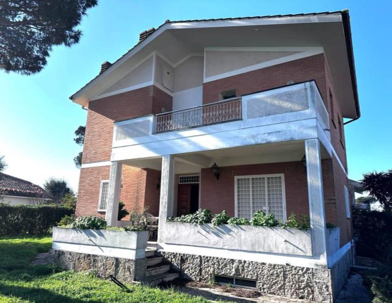 casa indipendente in vendita ad Anzio in zona Lido dei Pini