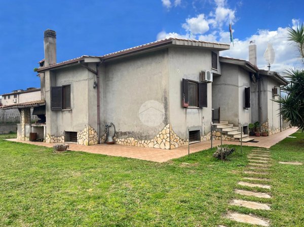 casa indipendente in vendita ad Anzio in zona Lido dei Pini