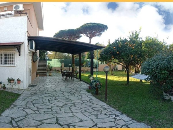 appartamento in vendita ad Anzio in zona Villa Claudia
