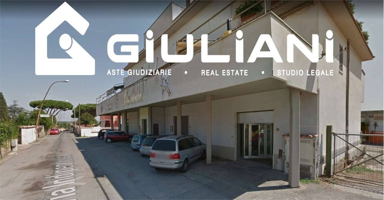negozio in vendita ad Anzio