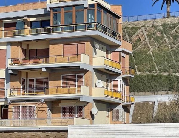 appartamento in vendita ad Anzio in zona Mare