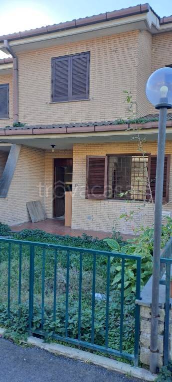 casa indipendente in vendita ad Anzio