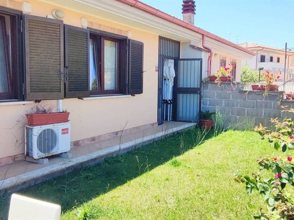 casa indipendente in vendita ad Anzio in zona Villa Claudia