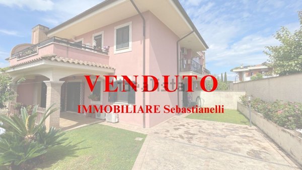 appartamento in vendita ad Anzio in zona Mare