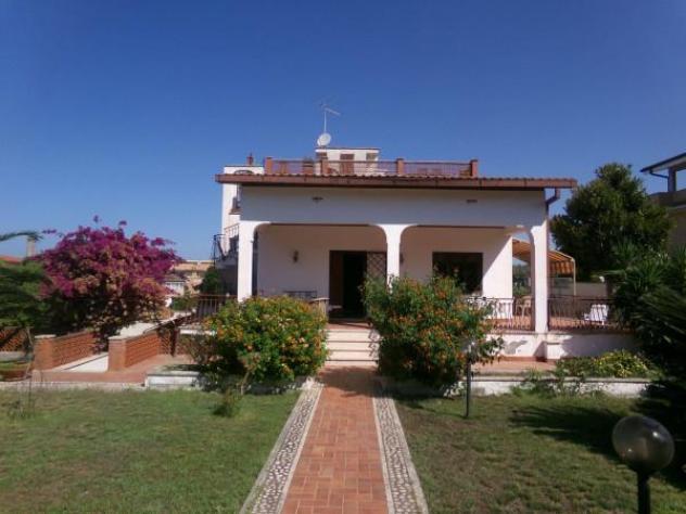 casa indipendente in vendita ad Anzio in zona Cincinnato