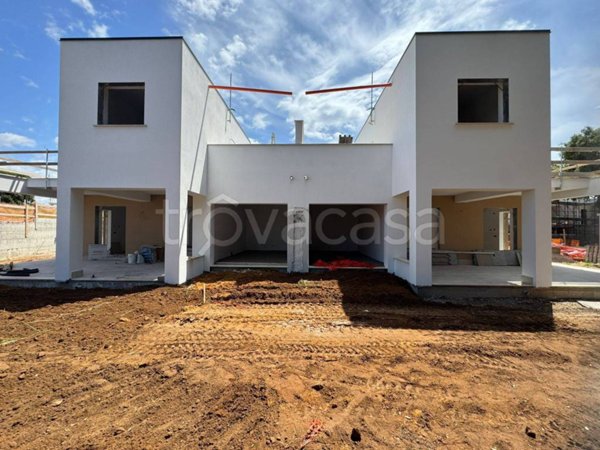 casa indipendente in vendita ad Anzio in zona Villa Claudia