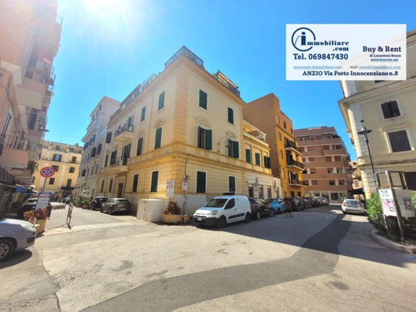 appartamento in vendita ad Anzio in zona Mare