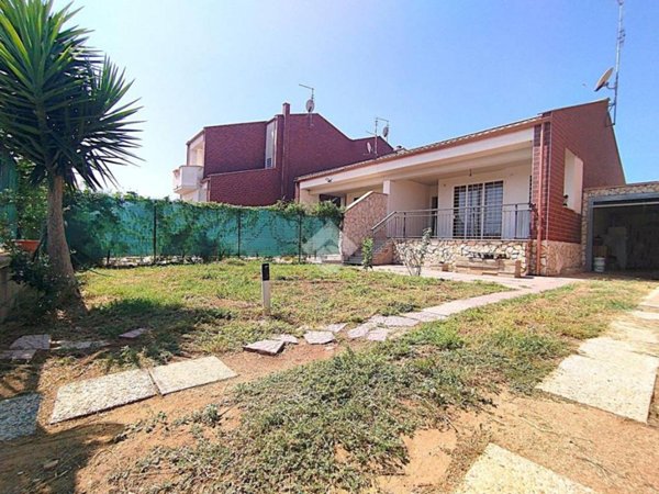 casa indipendente in vendita ad Anzio in zona Stazione