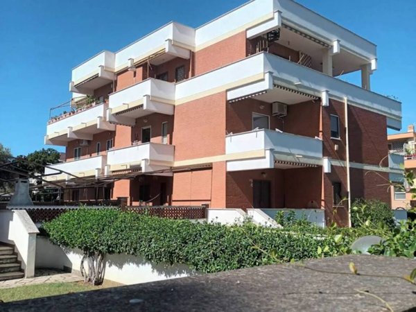 appartamento in vendita ad Anzio in zona Mare