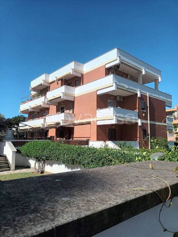 appartamento in vendita ad Anzio in zona Mare