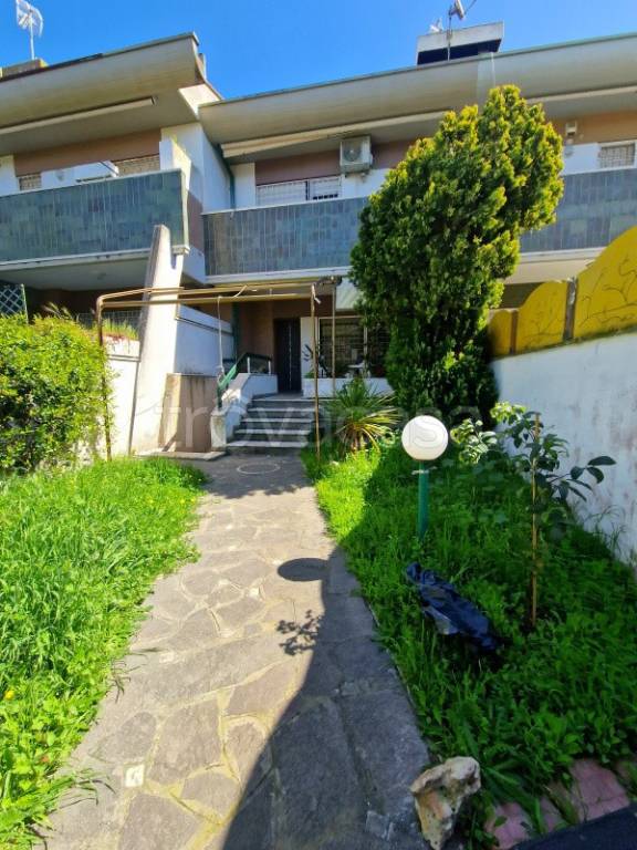 casa indipendente in vendita ad Anzio in zona Stazione
