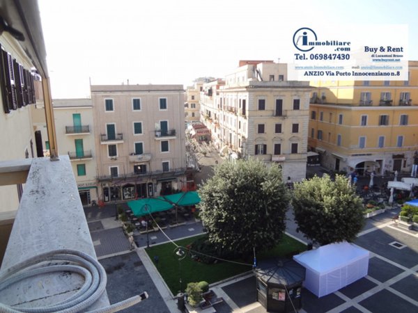 appartamento in vendita ad Anzio in zona Mare