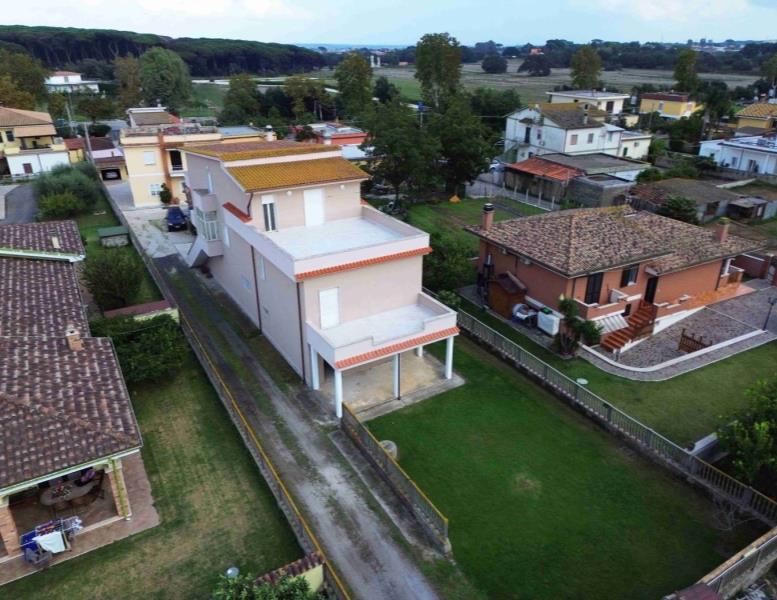 casa indipendente in vendita ad Anzio