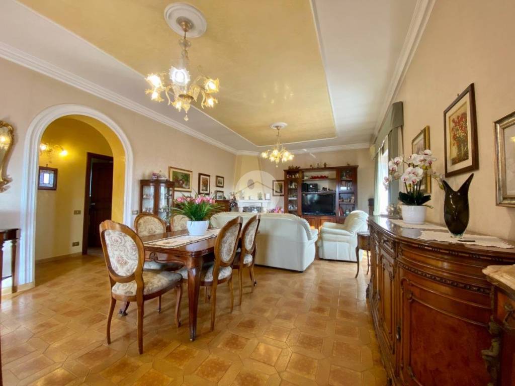 casa indipendente in vendita ad Anzio