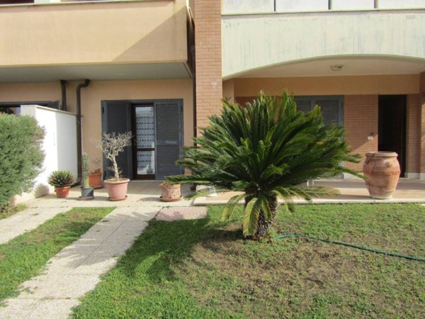 casa indipendente in vendita ad Anzio in zona Stazione