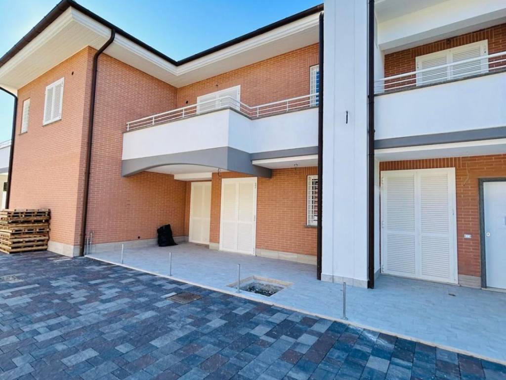 appartamento in vendita ad Anzio in zona Mare