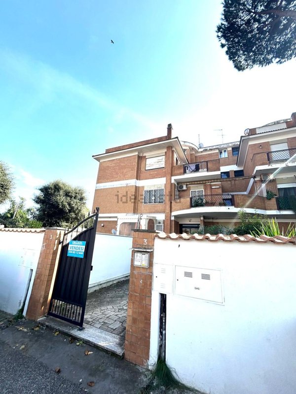 appartamento in vendita ad Anzio in zona Mare