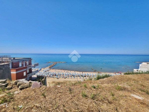 appartamento in vendita ad Anzio in zona Lido delle Sirene