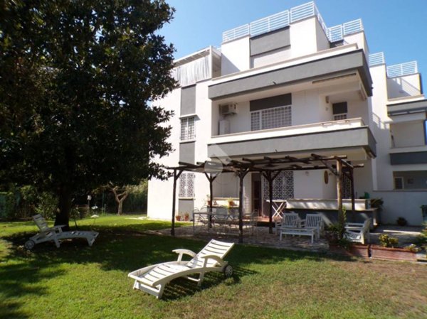 appartamento in vendita ad Anzio in zona Mare