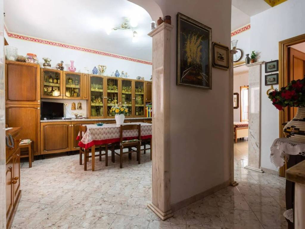 appartamento in vendita ad Anzio in zona Mare