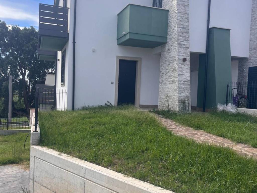 casa indipendente in vendita ad Anzio in zona Cincinnato