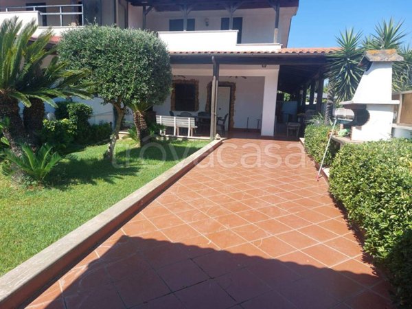 casa indipendente in vendita ad Anzio