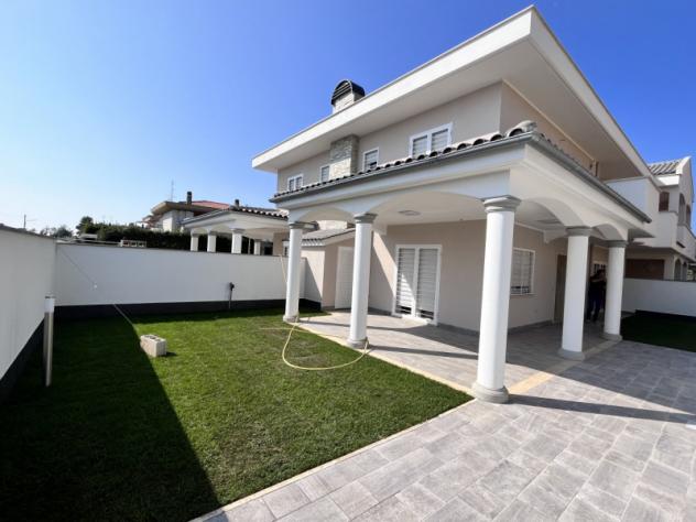 casa indipendente in vendita ad Anzio