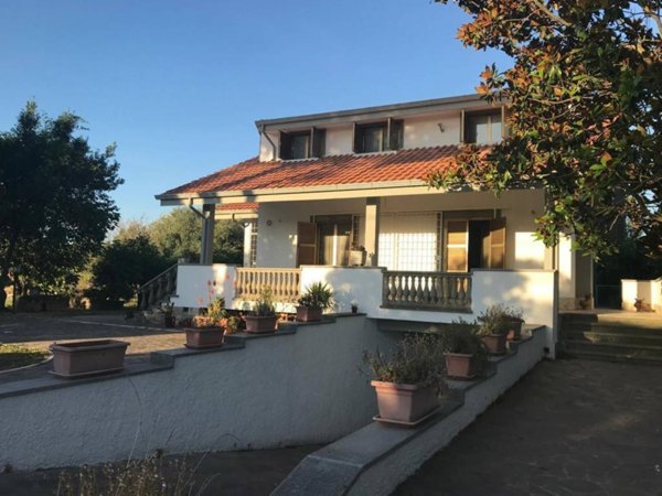 casa indipendente in vendita ad Anzio in zona Lido dei Pini