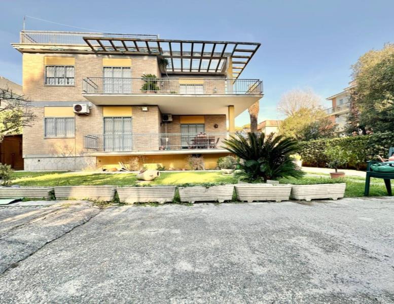 casa indipendente in vendita ad Anzio