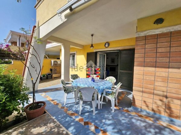 casa indipendente in vendita ad Anzio in zona Lido delle Sirene