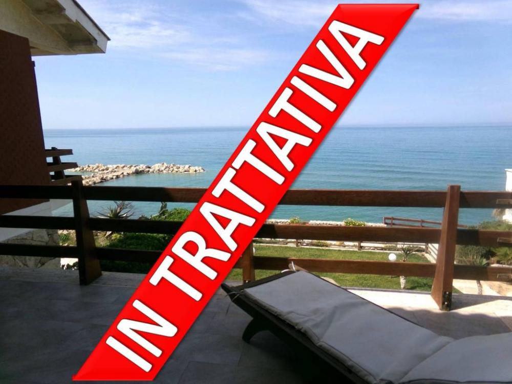 appartamento in vendita ad Anzio in zona Mare