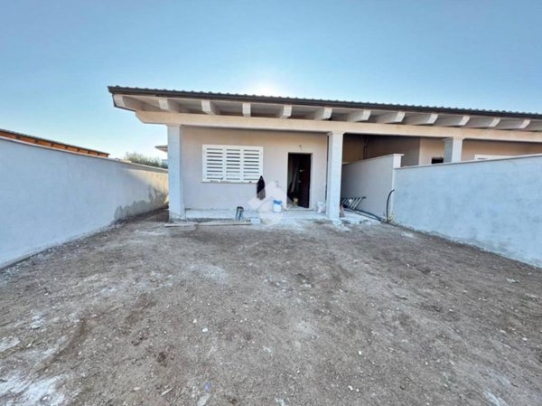 casa indipendente in vendita ad Anzio in zona Stazione
