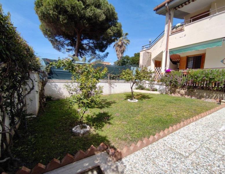 appartamento in vendita ad Anzio in zona Stazione