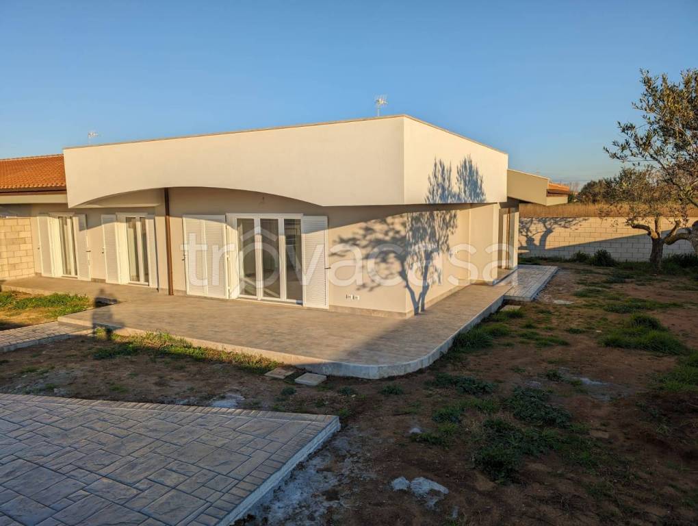 casa indipendente in vendita ad Anzio in zona Mare