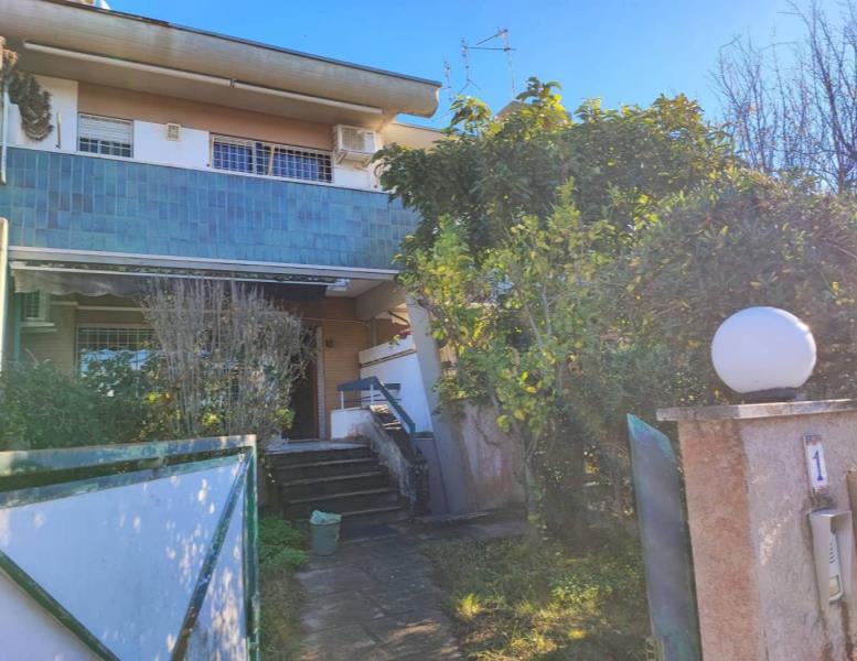 casa indipendente in vendita ad Anzio in zona Mare