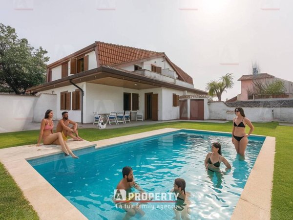 casa indipendente in vendita ad Anzio in zona Lido dei Pini