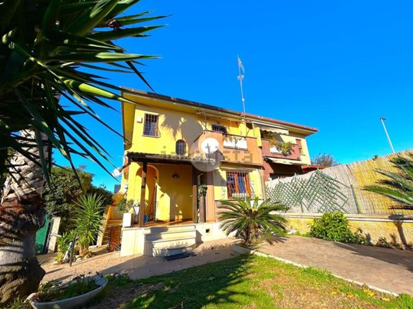 casa indipendente in vendita ad Anzio in zona Villa Claudia