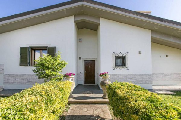 casa indipendente in vendita ad Anzio in zona Villa Claudia
