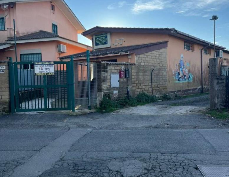 negozio in vendita ad Anzio