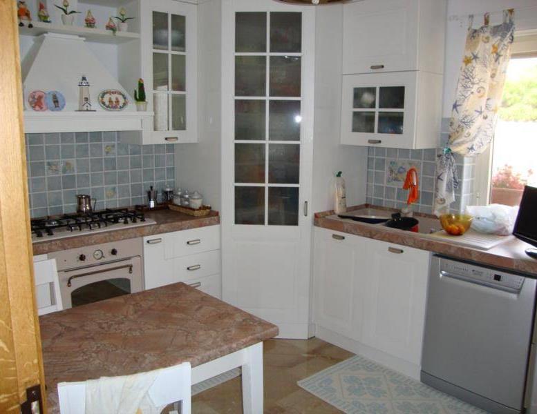 casa indipendente in vendita ad Anzio in zona Villa Claudia
