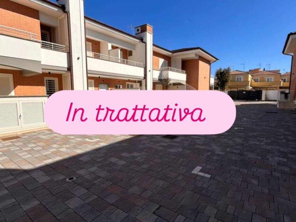 appartamento in vendita ad Anzio in zona Mare
