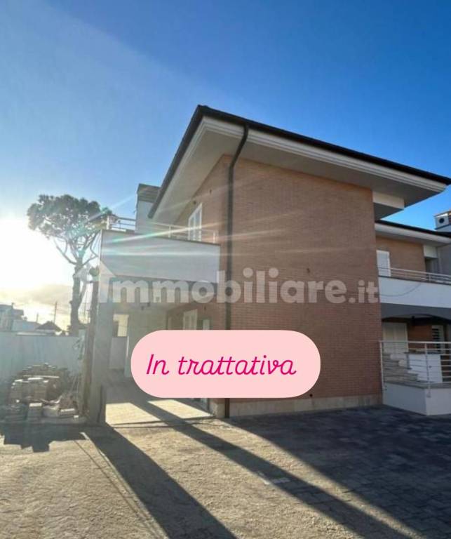 appartamento in vendita ad Anzio in zona Mare