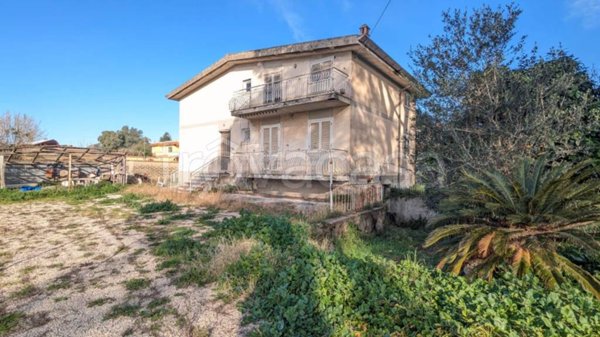 casa indipendente in vendita ad Anzio