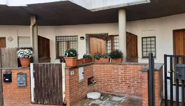 casa indipendente in vendita ad Anzio
