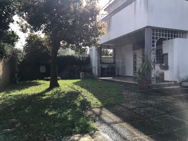 appartamento in vendita ad Anzio in zona Villa Claudia