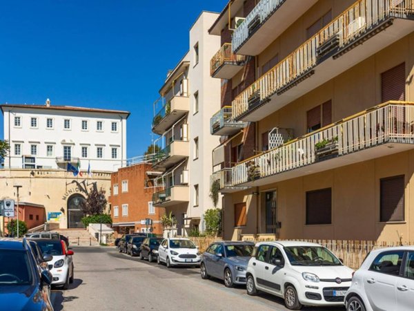 appartamento in vendita ad Anzio in zona Mare
