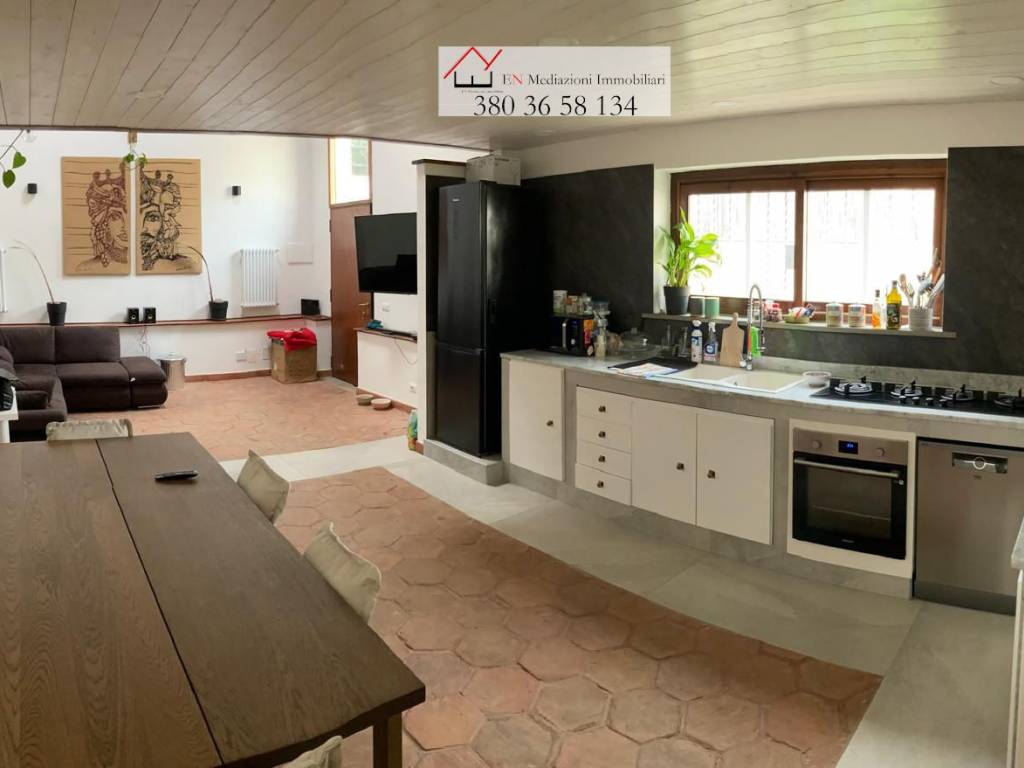 casa indipendente in vendita ad Anzio in zona Stazione