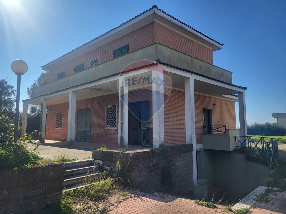 casa indipendente in vendita ad Anzio in zona Mare